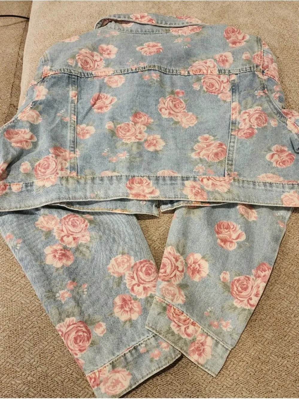 SHEIN Light Blue Denim Jacket with Pink Rose Print - Picture 2 of 6